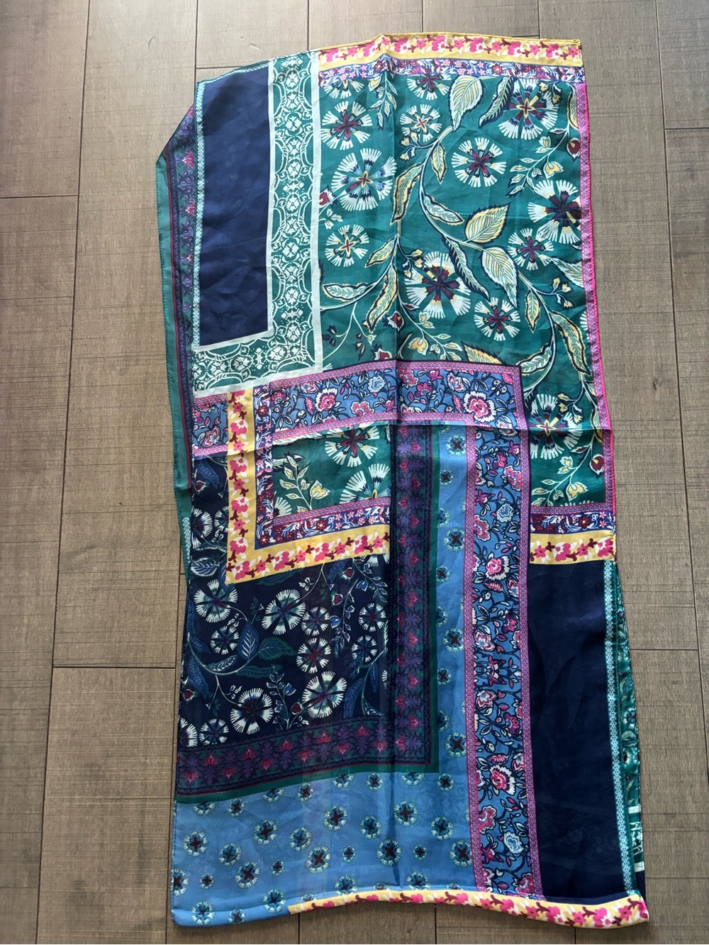 🍁3/$10🍁Sheer Silk Floral Print Long Scarf - Picture 3 of 3